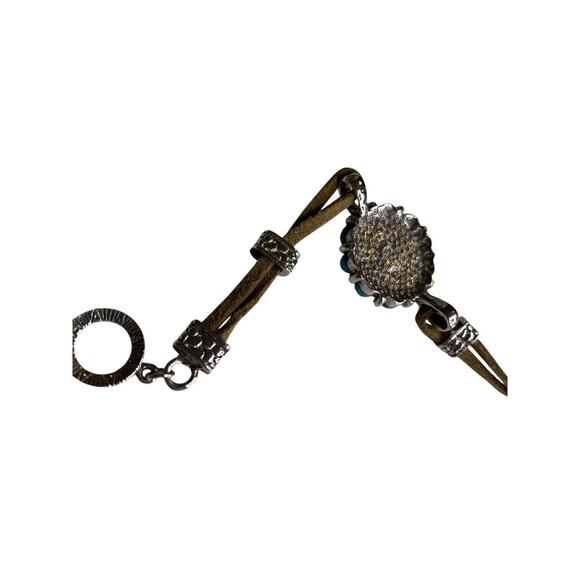 Faux Turquoise Southwestern Style Floral Toggle Clasp Bracelet - Picture 4 of 5